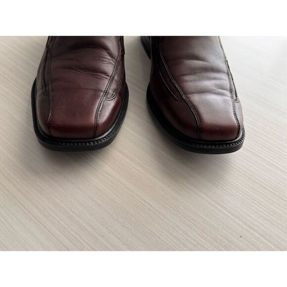 Bostonian Leather Slip-On Loafers, size 9.5M - Picture 4 of 13